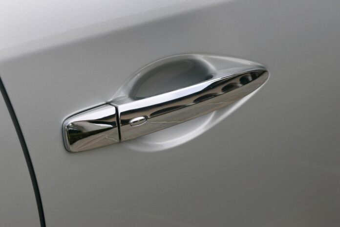 Nissan Navara Exterior Door Handle